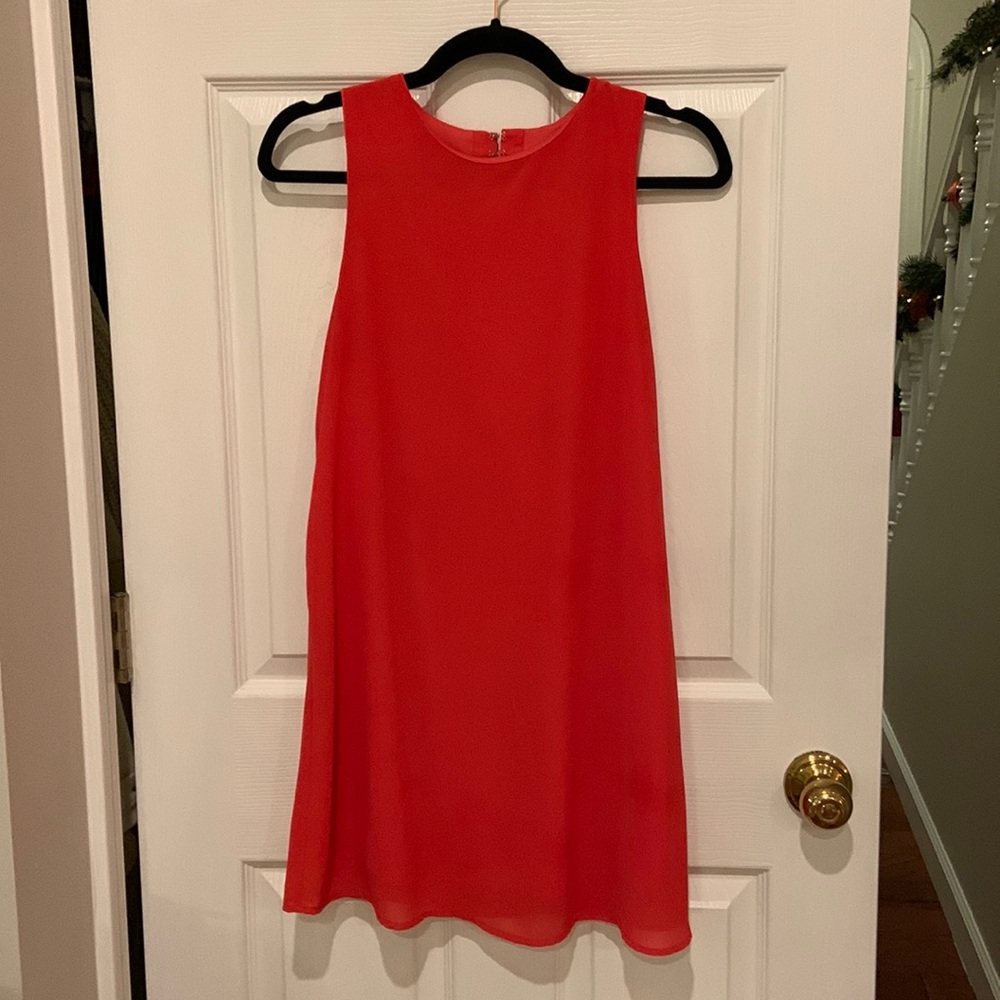 Lulu’s pink shift dress, sleeveless with open back detail. Size small